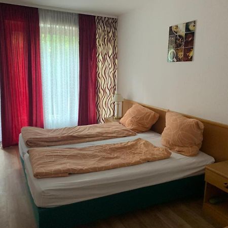 Grando Sukredo Hotel Хамбург Екстериор снимка