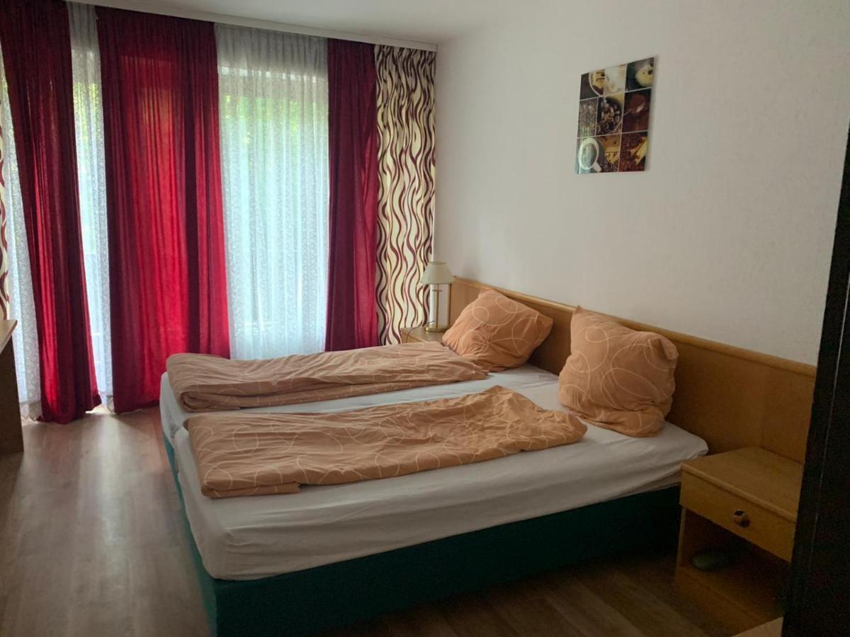 Grando Sukredo Hotel Хамбург Екстериор снимка
